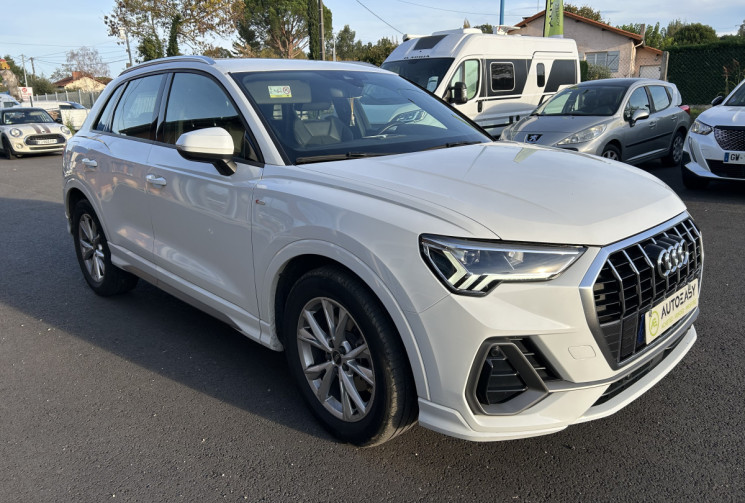 Audi Q3 2.0 TDI S-Line 150 CV S-Tronic Audi Q3 2.0 TDI S-Line 150 CV S-Tronic