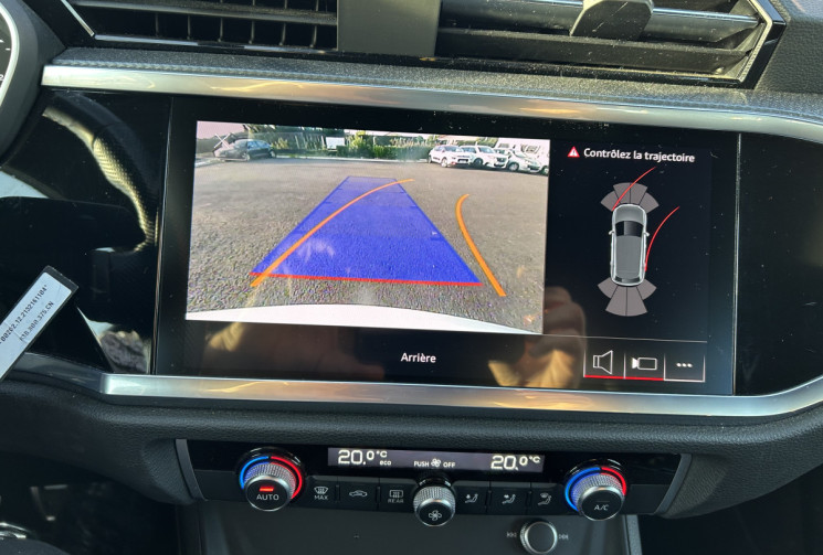 Audi Q3 2.0 TDI S-Line 150 CV S-Tronic Audi Q3 2.0 TDI S-Line 150 CV S-Tronic