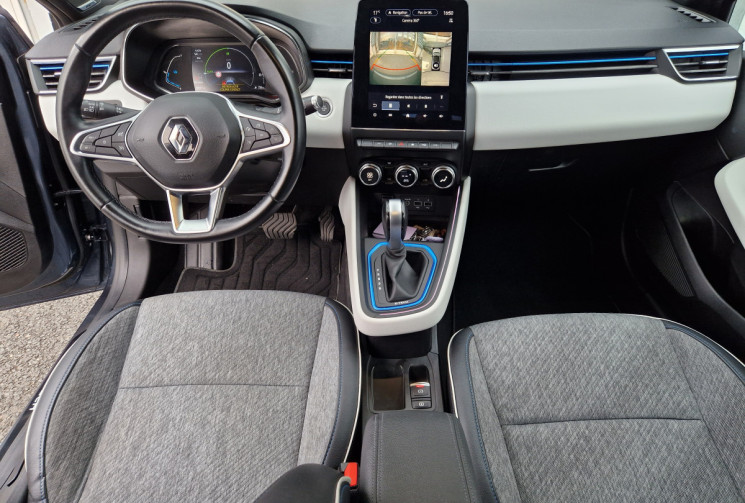 Renault CLIO V  1.6 E-Tech 140ch Première Edition Renault CLIO V  1.6 E-Tech 140ch Première Edition