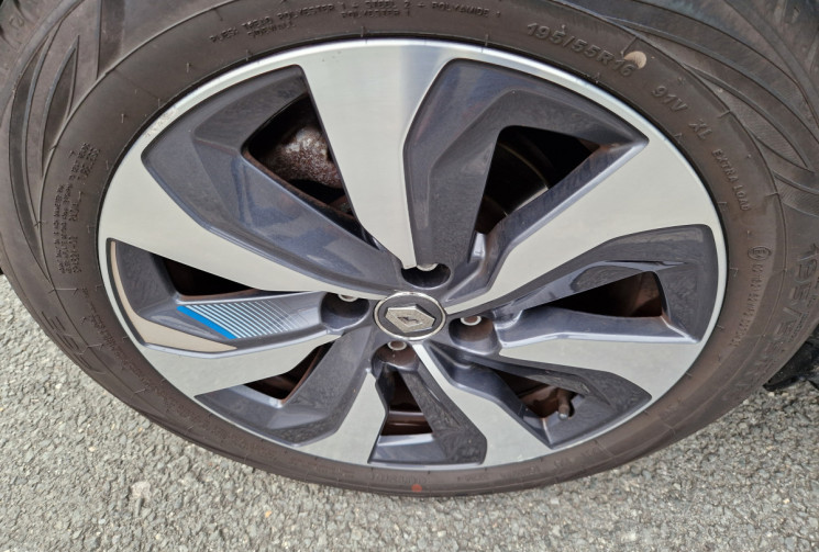 Renault CLIO V  1.6 E-Tech 140ch Première Edition Renault CLIO V  1.6 E-Tech 140ch Première Edition