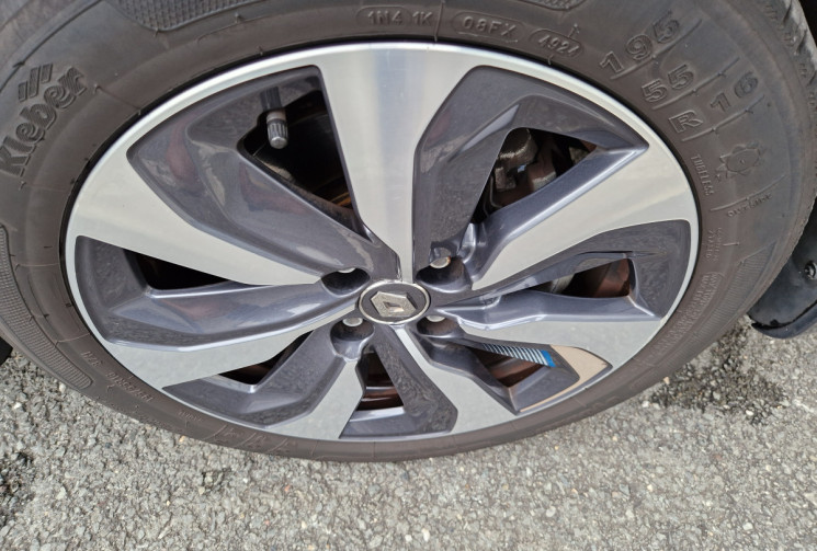 Renault CLIO V  1.6 E-Tech 140ch Première Edition Renault CLIO V  1.6 E-Tech 140ch Première Edition