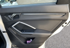 Audi Q3 2.0 TDI S-Line 150 CV S-Tronic Audi Q3 2.0 TDI S-Line 150 CV S-Tronic