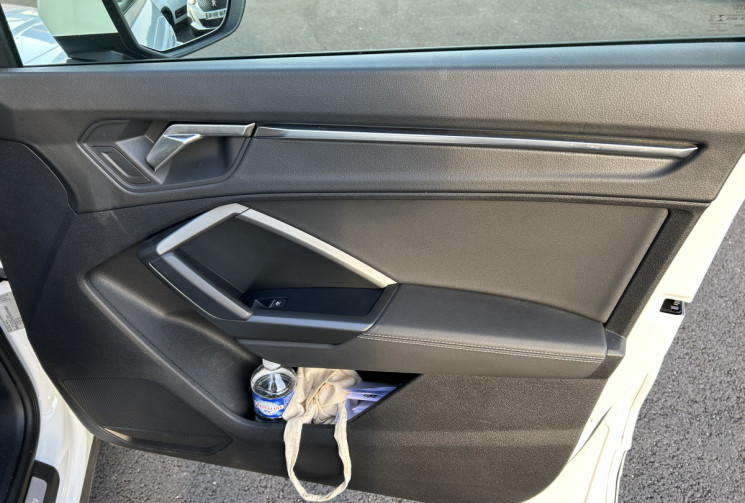 Audi Q3 2.0 TDI S-Line 150 CV S-Tronic Audi Q3 2.0 TDI S-Line 150 CV S-Tronic