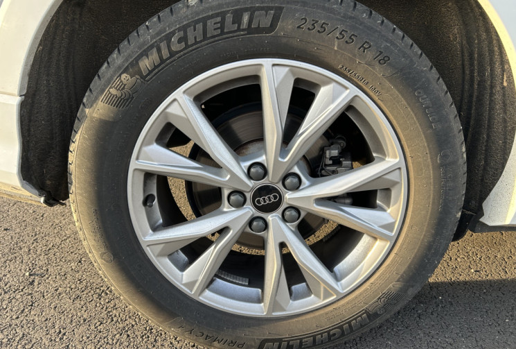 Audi Q3 2.0 TDI S-Line 150 CV S-Tronic Audi Q3 2.0 TDI S-Line 150 CV S-Tronic