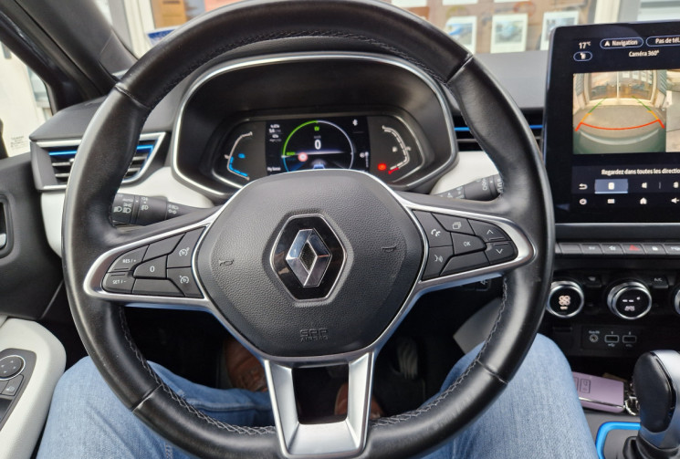 Renault CLIO V  1.6 E-Tech 140ch Première Edition Renault CLIO V  1.6 E-Tech 140ch Première Edition