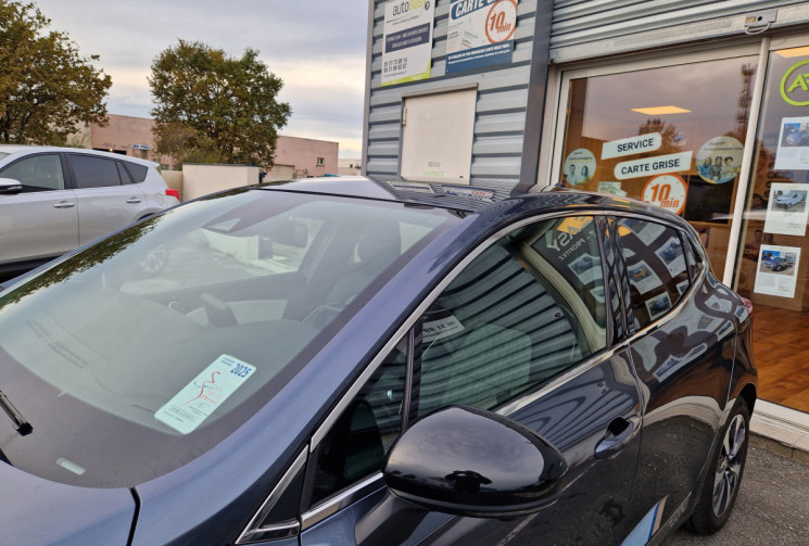 Renault CLIO V  1.6 E-Tech 140ch Première Edition Renault CLIO V  1.6 E-Tech 140ch Première Edition