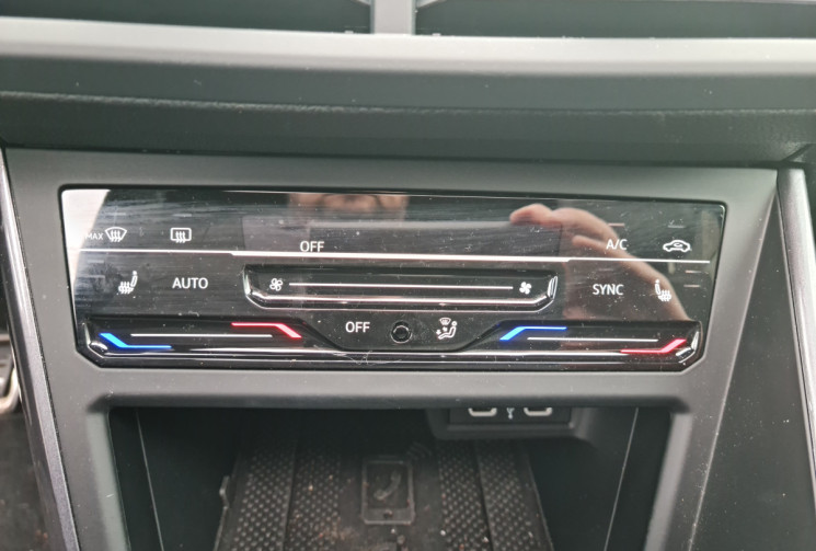 Volkswagen Polo GTI 204 CH DSG 7 TOIT OUVRANT Volkswagen Polo GTI 204 CH DSG 7 TOIT OUVRANT