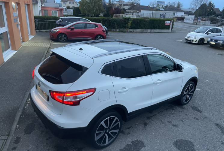 Nissan Qashqai 1.6 dCi 130ch Tekna Nissan Qashqai 1.6 dCi 130ch Tekna
