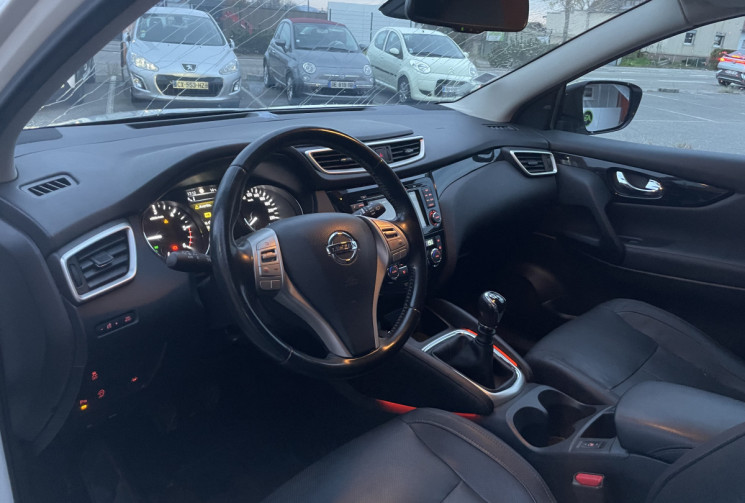 Nissan Qashqai 1.6 dCi 130ch Tekna Nissan Qashqai 1.6 dCi 130ch Tekna