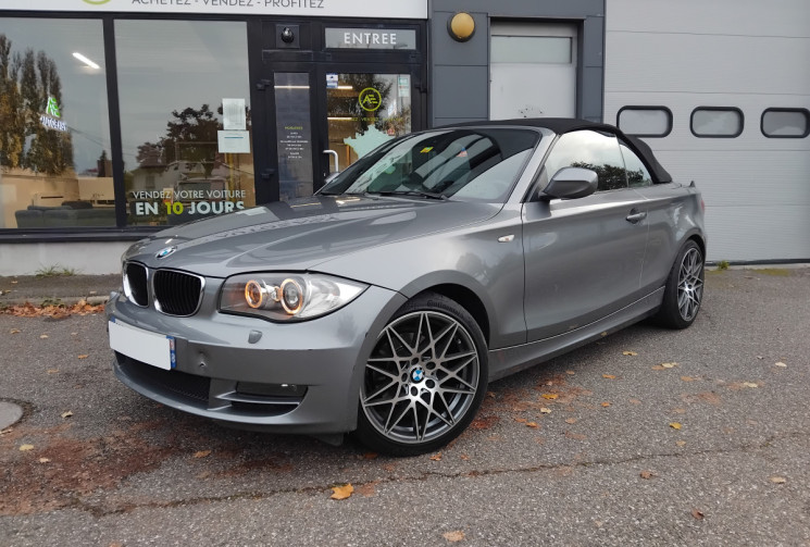BMW Série 1 Cabriolet 118i 2.0 i 16V 143 cv Boîte auto - Suivi Complet BMW Série 1 Cabriolet 118i 2.0 i 16V 143 cv Boîte auto - Suivi Complet