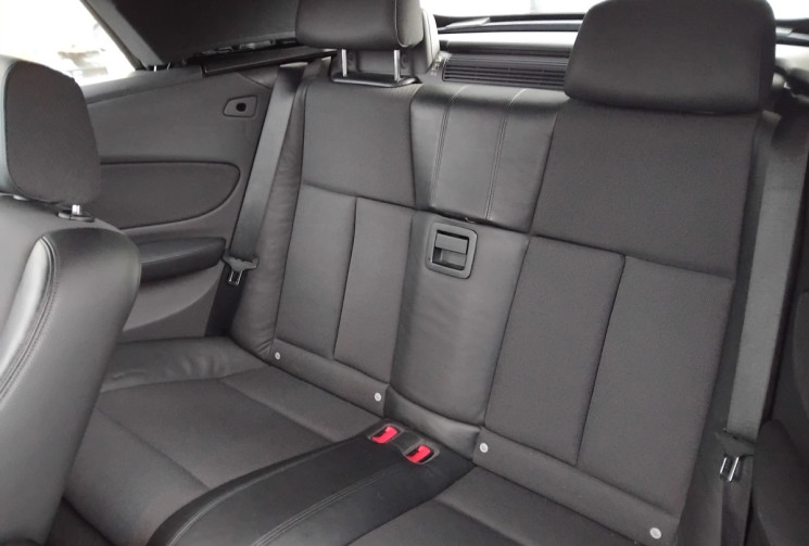 BMW Série 1 Cabriolet 118i 2.0 i 16V 143 cv Boîte auto - Suivi Complet BMW Série 1 Cabriolet 118i 2.0 i 16V 143 cv Boîte auto - Suivi Complet