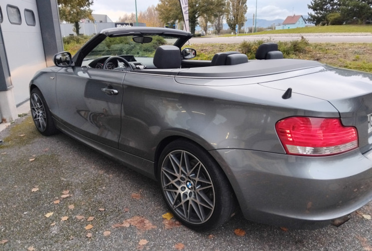 BMW Série 1 Cabriolet 118i 2.0 i 16V 143 cv Boîte auto - Suivi Complet BMW Série 1 Cabriolet 118i 2.0 i 16V 143 cv Boîte auto - Suivi Complet