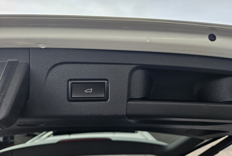 Volkswagen Touran III 1.4 TSI 150 DSG7 SOUND 7 PLACES 1°M