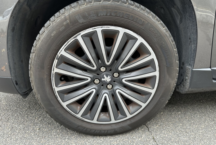 Peugeot 2008 1.5 BLUEHDI 100 ACTIVE BUSINESS * CARPLAY * ENTRETIEN ET CT OK * GARANTIE 6 MOIS