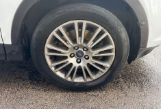 Ford Kuga titanium 2.0 TDCi 16V 4x2 140 cv Origine France 1er Main /TOIT OUVRANT/CAMERA/SONO SONY