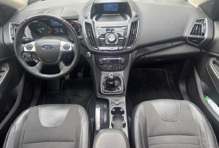 Ford Kuga titanium 2.0 TDCi 16V 4x2 140 cv Origine France 1er Main /TOIT OUVRANT/CAMERA/SONO SONY