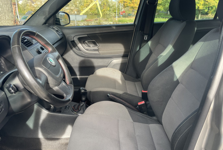 Skoda Fabia  1.2 TSi PHASE 2 MONTE CARLO 85 / FAIBLE KILOMETRAGE