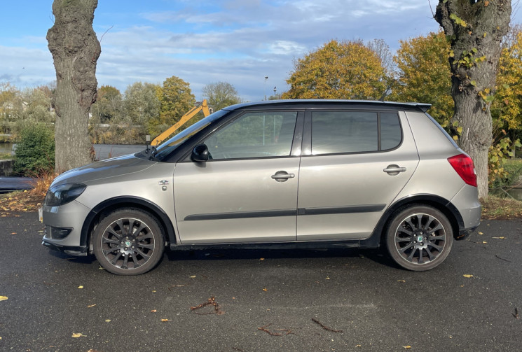 Skoda Fabia  1.2 TSi PHASE 2 MONTE CARLO 85 / FAIBLE KILOMETRAGE