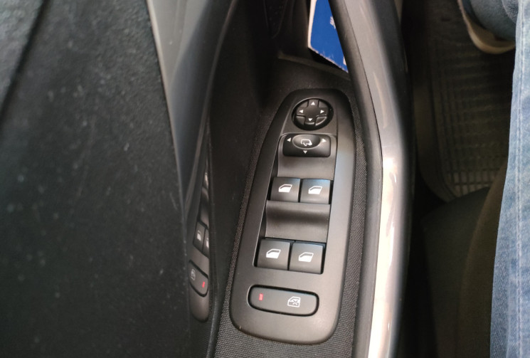 Peugeot 2008 1.5 Blue HDi 100ch S&S BVM5 Active