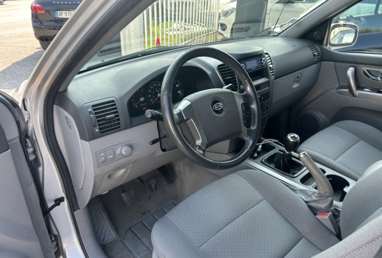 Kia SORENTO 2.5 CRDI 140 Ch URBAN RIDER 5 places