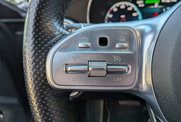 Mercedes CLASSE C BREAK 300E 2.0 I 320 EQ POWER 9G-TRONIC 211 AMG LINE/  GARANTIE 12 MOIS