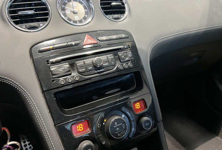 Peugeot RCZ 2.0 HDi FAP 163 ch