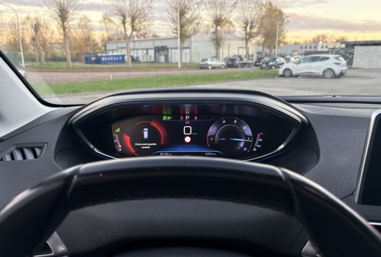 Peugeot 3008 HDI 130 ALLURE EAT8