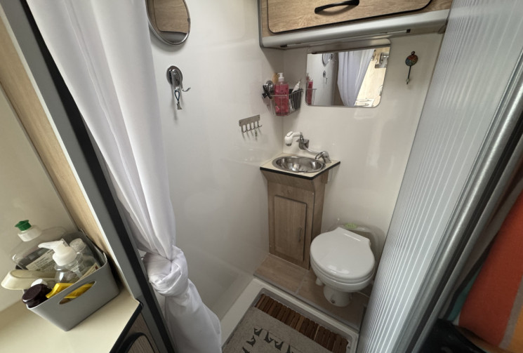 MAN TGE 3180 4x4 3.5t Standard 2.0 BiTurbo 177ch boite auto / CELLULE MODULIDEA / PANNEAU SOLAIRE 