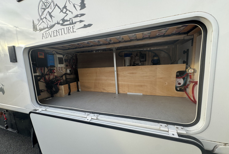 MAN TGE 3180 4x4 3.5t Standard 2.0 BiTurbo 177ch boite auto / CELLULE MODULIDEA / PANNEAU SOLAIRE 