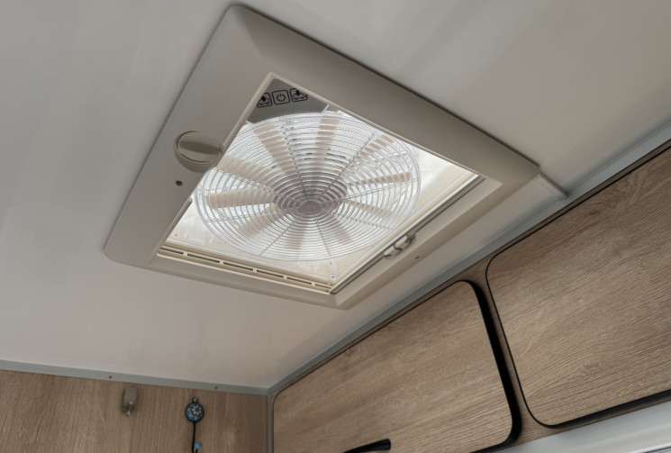 MAN TGE 3180 4x4 3.5t Standard 2.0 BiTurbo 177ch boite auto / CELLULE MODULIDEA / PANNEAU SOLAIRE 