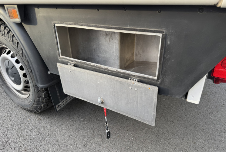 MAN TGE 3180 4x4 3.5t Standard 2.0 BiTurbo 177ch boite auto / CELLULE MODULIDEA / PANNEAU SOLAIRE 