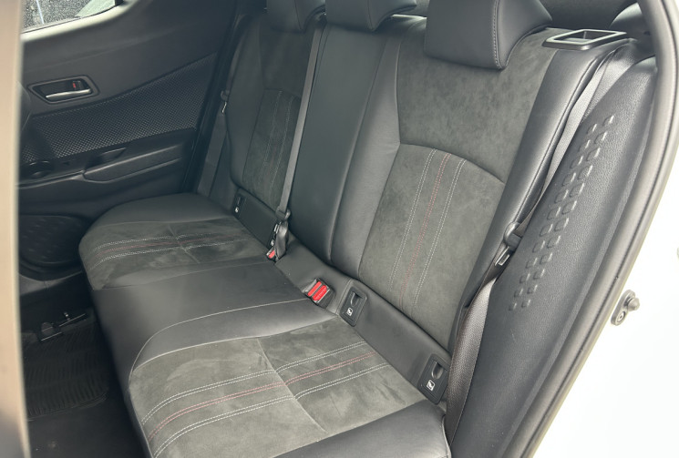 Toyota C-HR (2) 1.8 HYBRIDE 122 GR SPORT * ENTRETIEN TOYOTA * CAMERA * FEUX LED