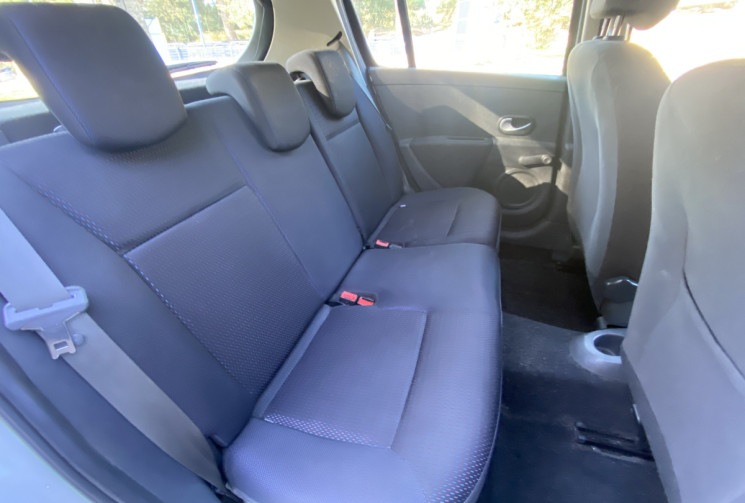 Renault Clio III 5 Portes 1.5 dCi 86CH CONFORT