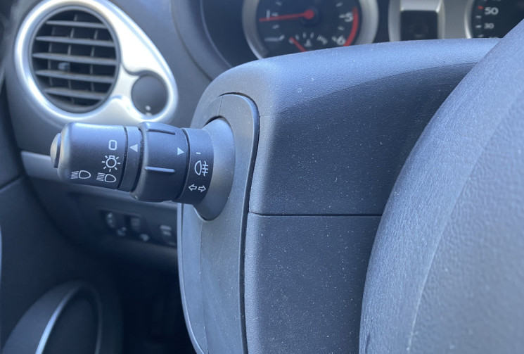 Renault Clio III 5 Portes 1.5 dCi 86CH CONFORT