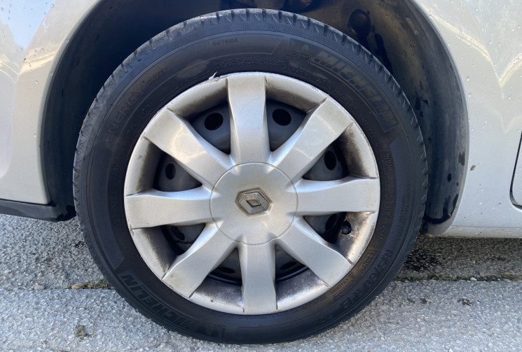 Renault Clio III 5 Portes 1.5 dCi 86CH CONFORT