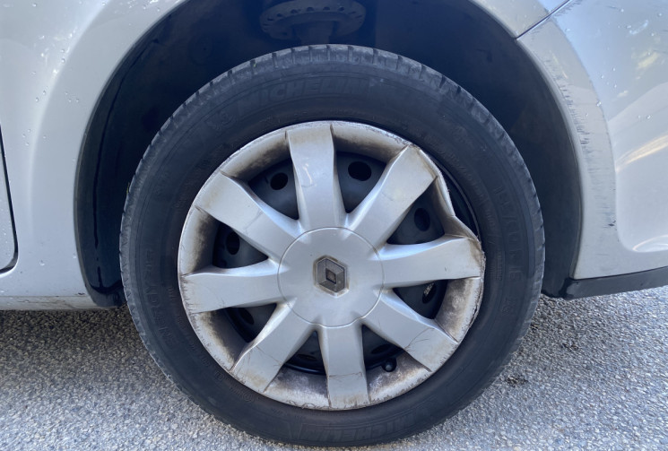 Renault Clio III 5 Portes 1.5 dCi 86CH CONFORT