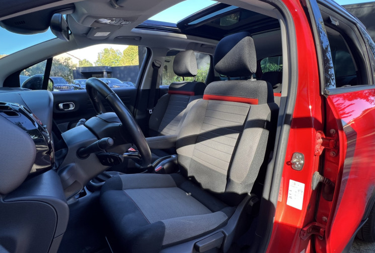 Citroën C3 Aircross 1.2 Puretech 110 Shine EAT6 / 1ère Main / Distri OK / Toit Ouvrant / Caméra 