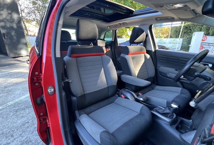 Citroën C3 Aircross 1.2 Puretech 110 Shine EAT6 / 1ère Main / Distri OK / Toit Ouvrant / Caméra 