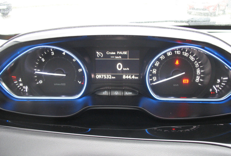 Peugeot 208 1.6 THP 156 FELINE