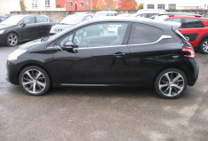 Peugeot 208 1.6 THP 156 FELINE