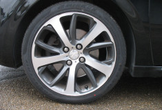 Peugeot 208 1.6 THP 156 FELINE