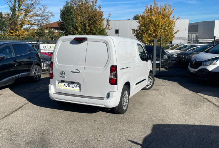 Toyota PROACE City 1.5 / 102 CH / 