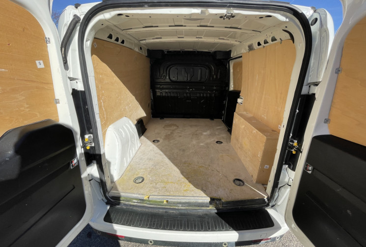 FIAT DOBLO CARGO 1.6 MULTIJET / 105 CH / LONG /  9158,33 HT