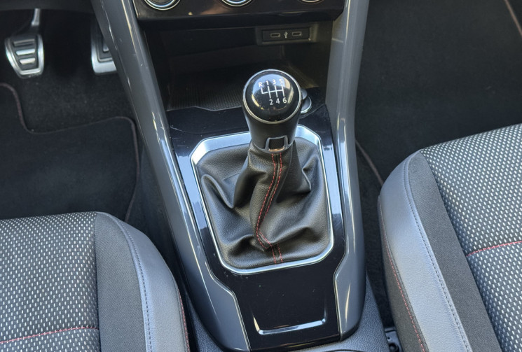 Volkswagen T-Roc 1.5 TSI 150 R LINE * VIRTUAL COCKPIT * REVISION ET CT OK * GARANTIE 6 MOIS