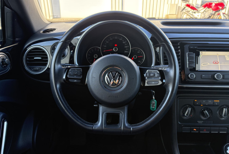 Volkswagen New Beetle 1.4 TSI 160cv  VINTAGE * DISTRIBUTION NEUVE * SIEGES CHAUFANTS * RADARS * TBE