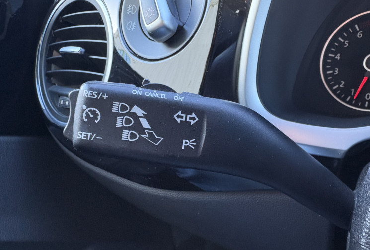 Volkswagen New Beetle 1.4 TSI 160cv  VINTAGE * DISTRIBUTION NEUVE * SIEGES CHAUFANTS * RADARS * TBE