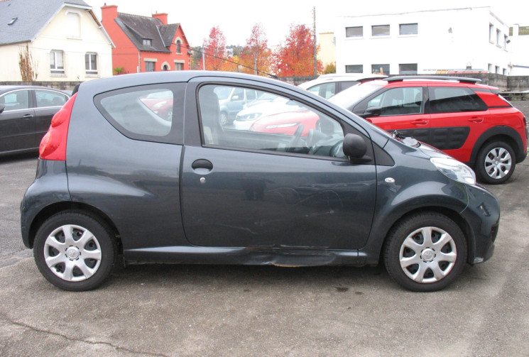 Peugeot 107 1.0 12V 68 ACTIVE moteur Toyota à chaine 51.000km