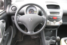 Peugeot 107 1.0 12V 68 ACTIVE moteur Toyota à chaine 51.000km