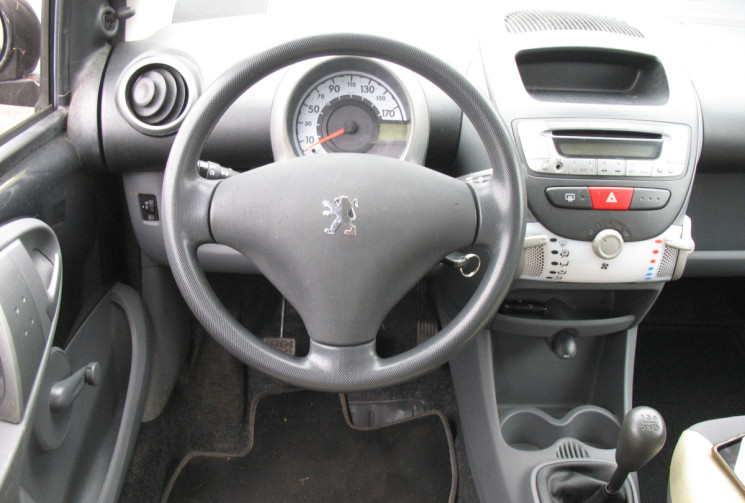 Peugeot 107 1.0 12V 68 ACTIVE moteur Toyota à chaine 51.000km