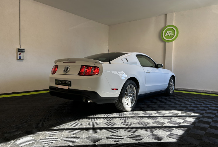 Ford MUSTANG V 3.7 V6 BVA 310 cv / HOMOLOGUEE FRANCE / TRES FAIBLE KILOMETRAGE